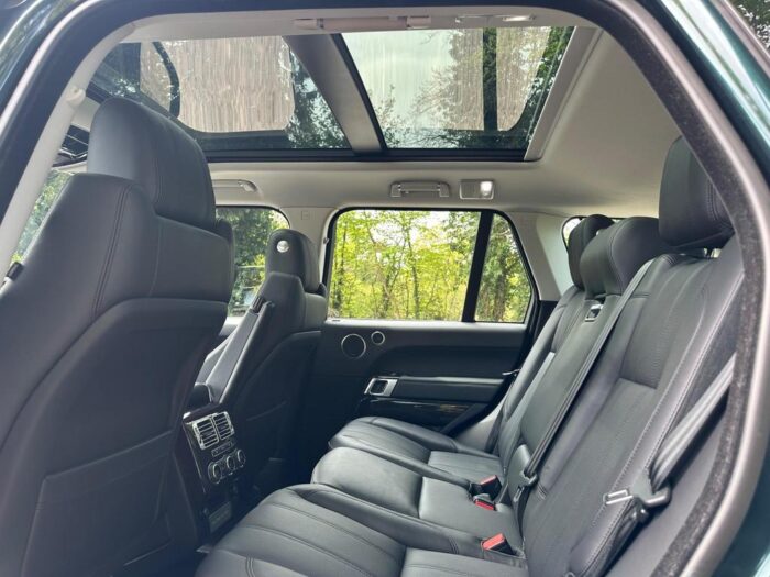 Range Rover 3.0 TD V6 Vogue Auto 4WD Euro 6 (s/s) 5dr - Image 12