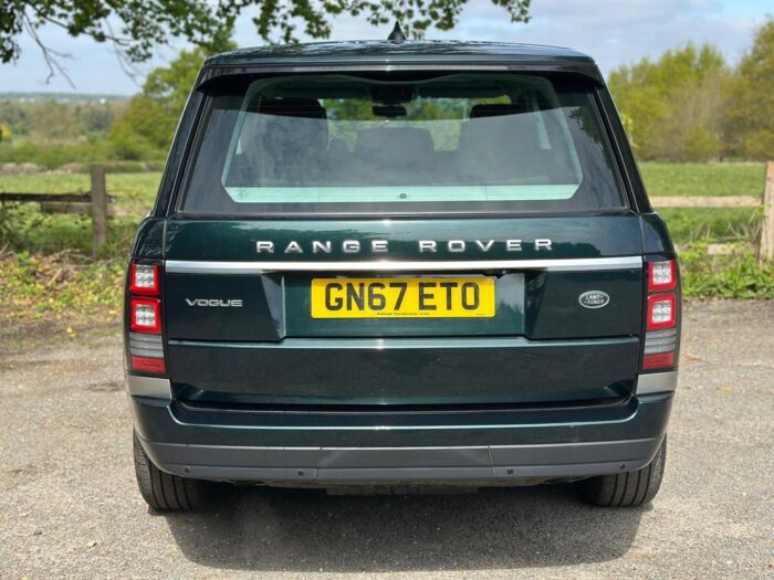 Range Rover 3.0 TD V6 Vogue Auto 4WD Euro 6 (s/s) 5dr - Image 6