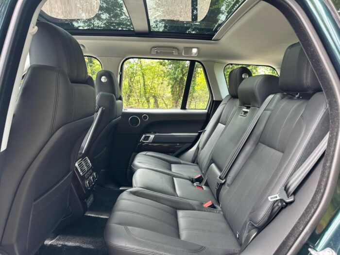 Range Rover 3.0 TD V6 Vogue Auto 4WD Euro 6 (s/s) 5dr - Image 13