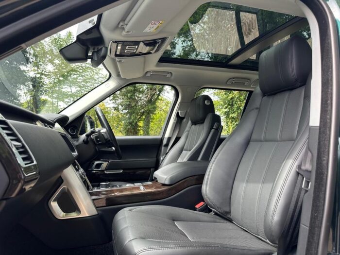Range Rover 3.0 TD V6 Vogue Auto 4WD Euro 6 (s/s) 5dr - Image 14
